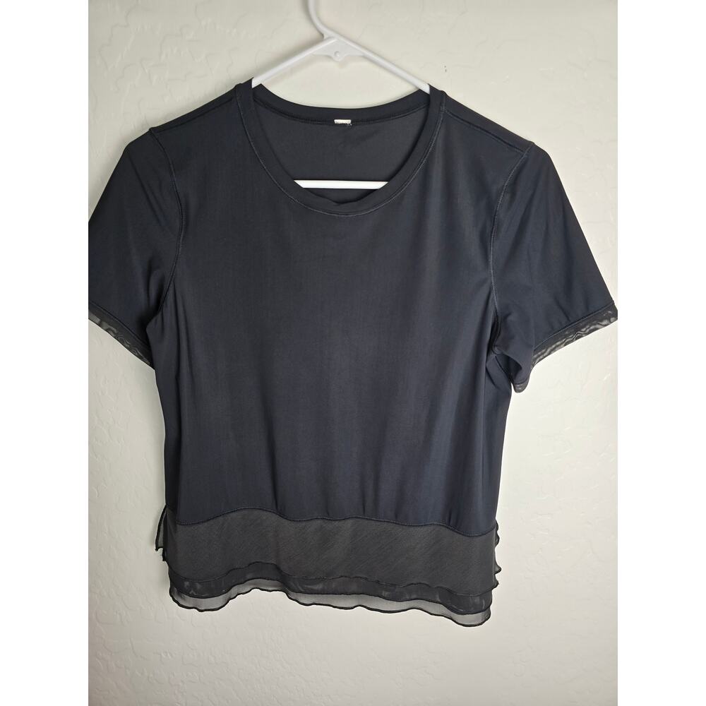 Lululemon Top Size 4 some stretch black Athletic top